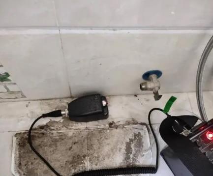 西岗屋顶漏水维修公司分享下卫生间漏水的危害及解决方法